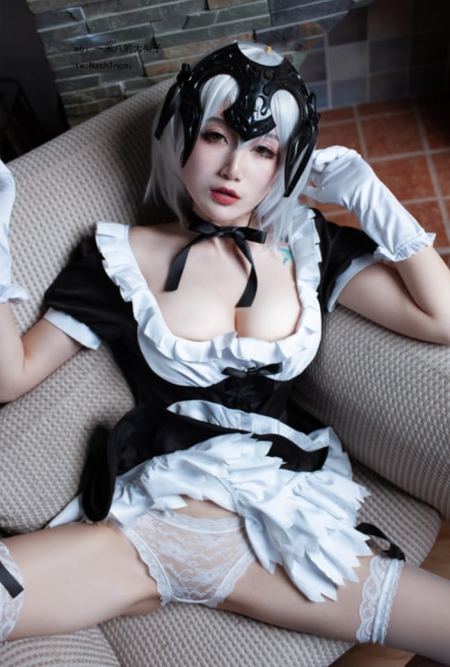 一米八的大梨子 –NO.004 手办女仆[29P/324MB]