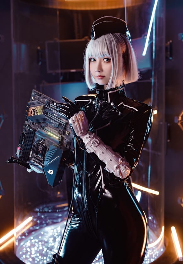 izumi泉桃子 –NO.006 帝国通讯官[30P/233MB]