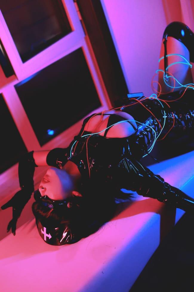 清颜真德秀 –NO.01 黑暗护士[33P-304MB]