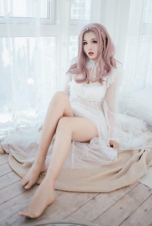 轩萧学姐 – NO.018 花嫁[32P-175MB]