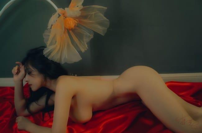 樱晚gigi – 粉丝群收费写真21 春.染[25P-177MB]