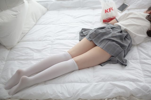 森萝财团 – R15-009 床上JK白丝[84P402M]