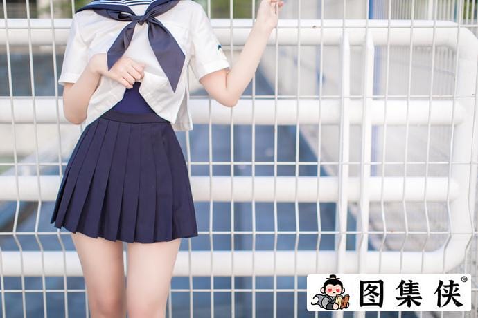 简直不敢相信！把英语课代表按在地上C了一节课究竟是怎么回事？