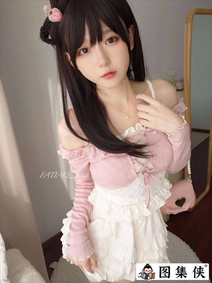 迷之呆梨卖吗是真的吗还是假的？她都活跃在哪些平台？