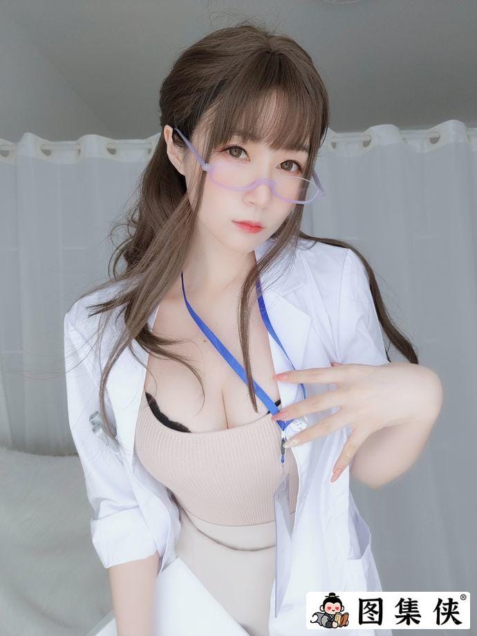 白银81白银小兔子可爱诱人 白银81和摇摇乐一起拍摄的作品叫什么?-5 白银81白银小兔子可爱诱人 白银81和摇摇乐一起拍摄的作品叫什么?