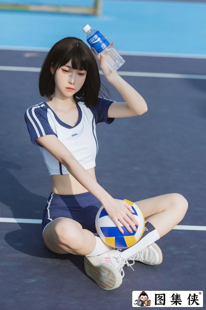 超级养眼!许岚LAN夏日运动服化身迷人动感的足球宝贝-6 超级养眼!许岚LAN夏日运动服化身迷人动感的足球宝贝