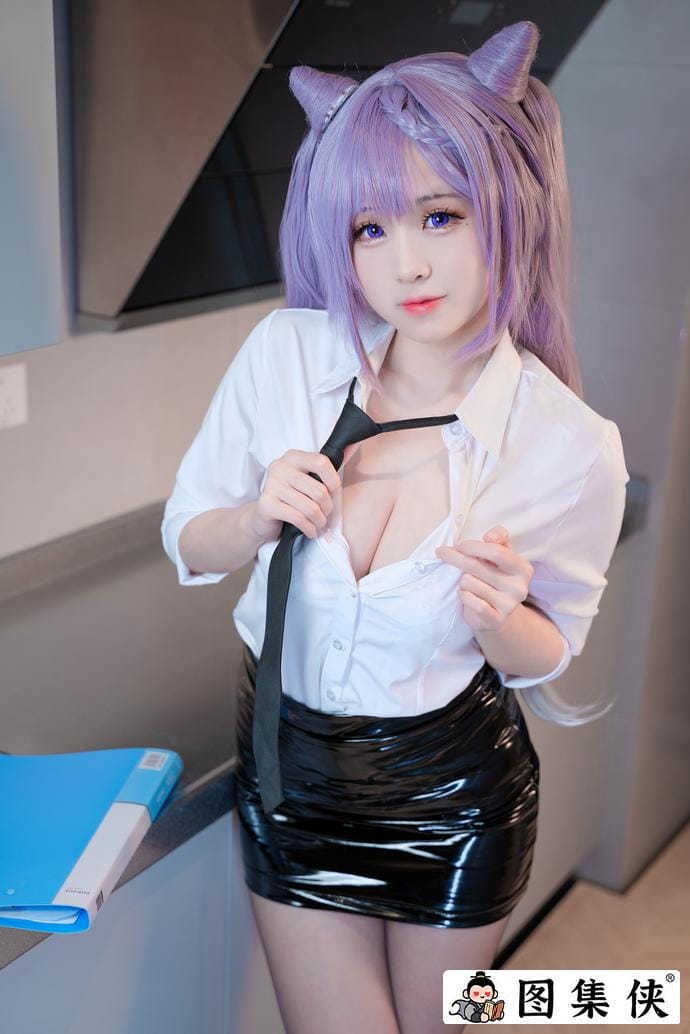 绝美公交车?miko酱ww1v10事件是什么梗？香艳而又花活不断！