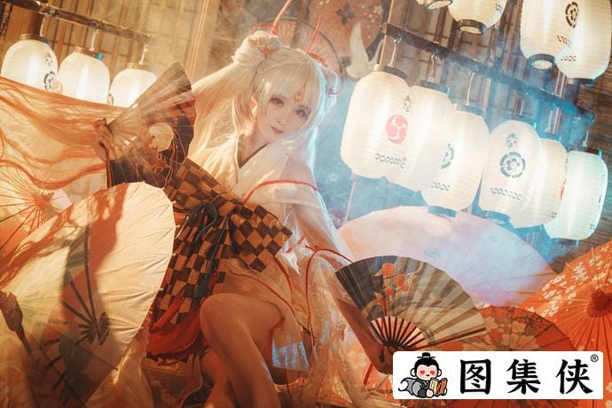 yui金鱼COS儿演绎不知火、食铁兽、兔女郎！美艳绝伦惊艳全场！