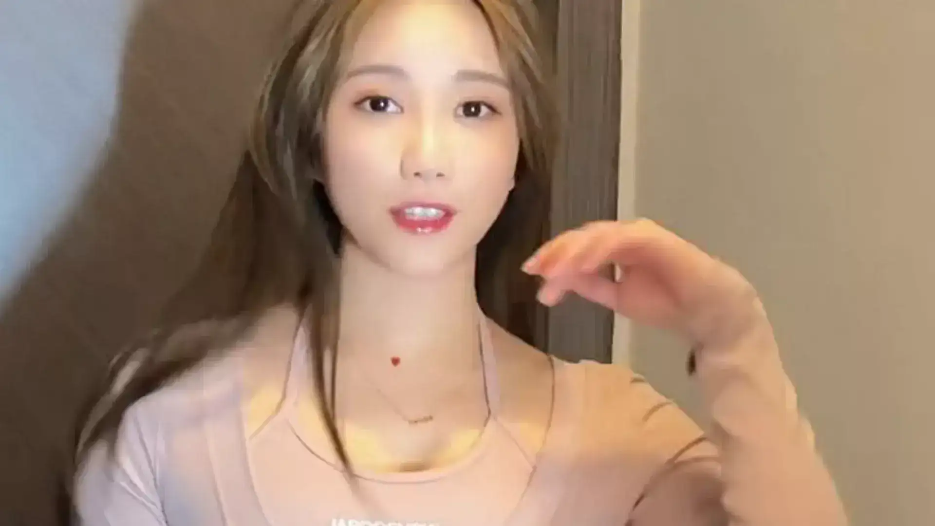 抖音网红 东北粗粮董赤赤VS广东细糠鱼蛋,你更喜欢谁-4 抖音网红 东北粗粮董赤赤VS广东细糠鱼蛋,你更喜欢谁