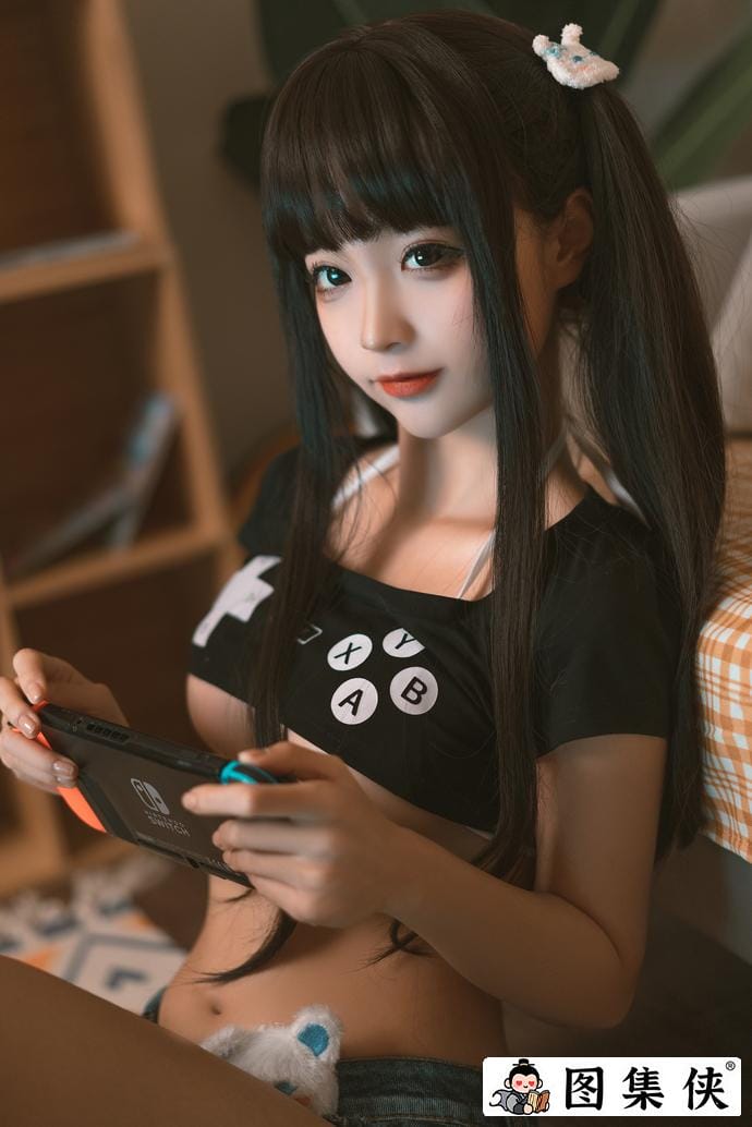 萌翻次元！蠢沫沫健身环、黄豆粉、创可贴，这是个什么样的女神？