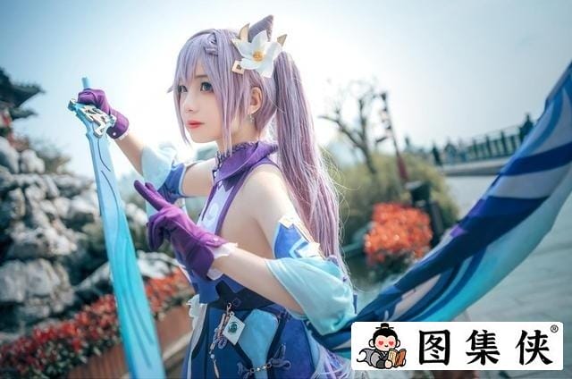 nagisa魔物喵紫色刻晴COS 少女贩卖娃娃机诱惑点引爆视觉冲击!-1 nagisa魔物喵紫色刻晴COS 少女贩卖娃娃机诱惑点引爆视觉冲击!