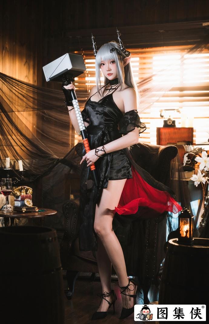 银发女神！瓜希酱泥岩音律联觉零号特工COS可爱的精灵耳朵独具匠心