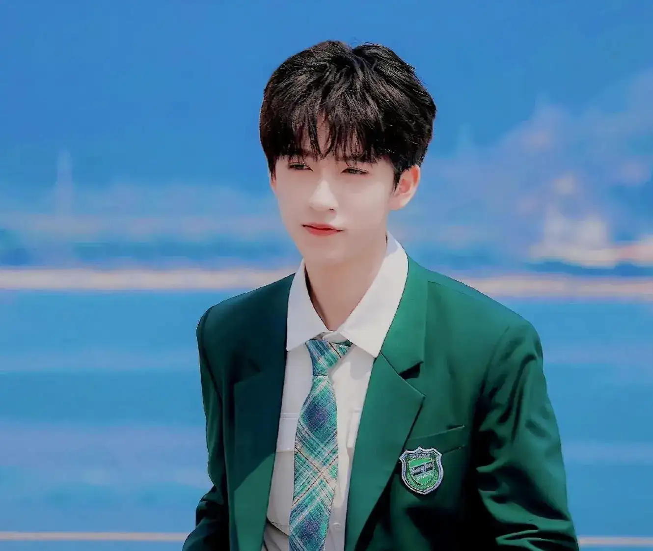 贺峻霖为什么一直戴一个戒指,贺峻霖老是戴着一个戒指的原因-2 贺峻霖为什么一直戴一个戒指,贺峻霖老是戴着一个戒指的原因