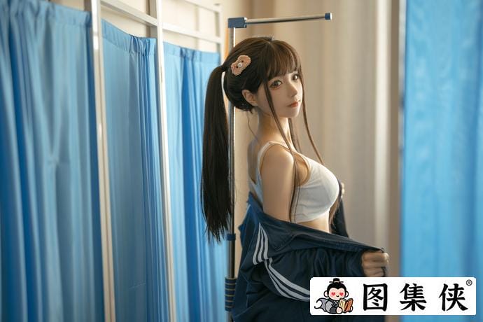 宅男沦陷！蠢沫沫的创可贴cos，从地铁任务到健身环到底有多绝？