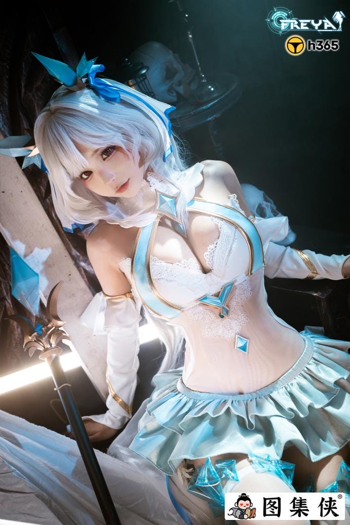 宅男沦陷！蠢沫沫的创可贴cos，从地铁任务到健身环到底有多绝？