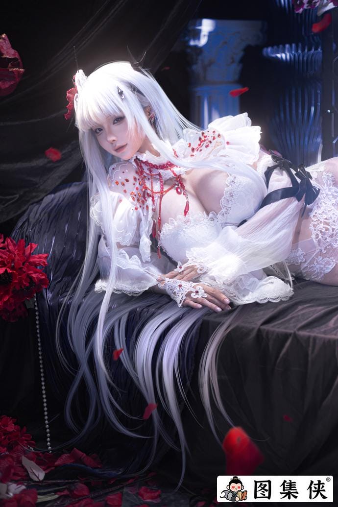 宅男沦陷！蠢沫沫的创可贴cos，从地铁任务到健身环到底有多绝？