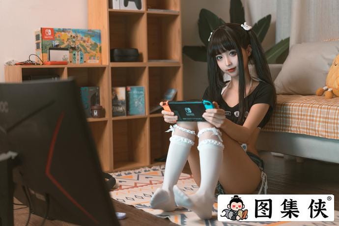 宅男沦陷！蠢沫沫的创可贴cos，从地铁任务到健身环到底有多绝？