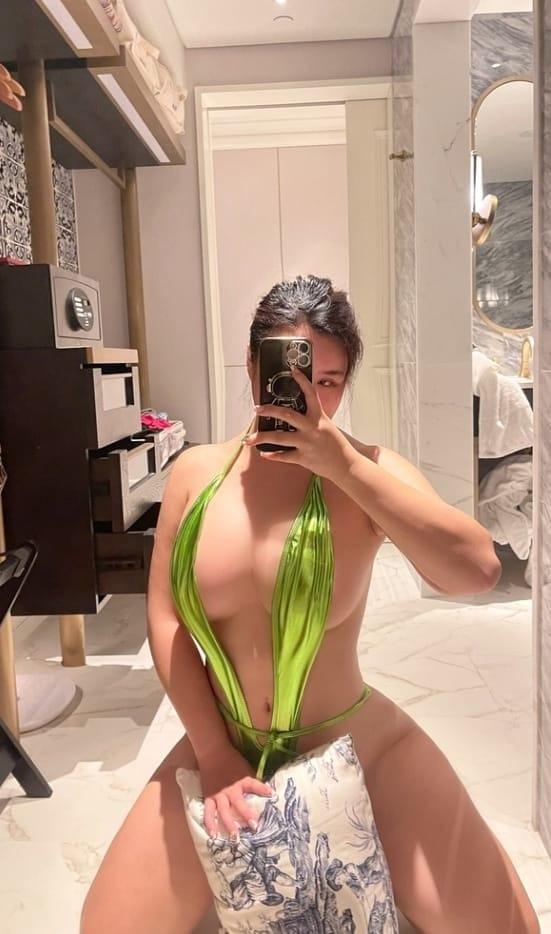 [微密圈]水蜜桃米米 –皮裙吊带袜 [86P-717M]