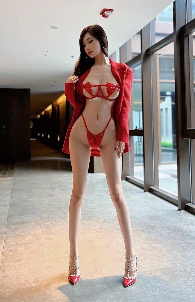 [微密圈]脸红Dearie –红衣小娇Q[32P-156MB]