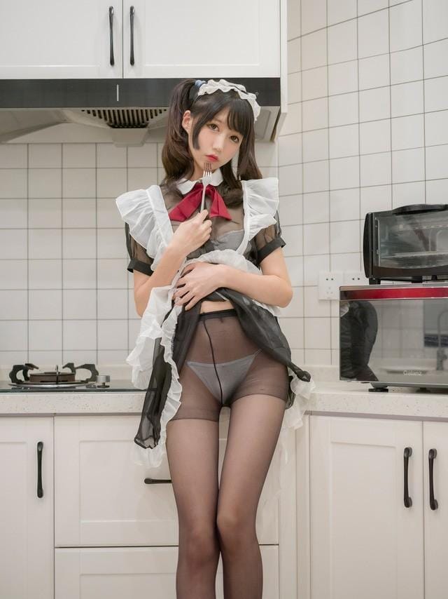 NAGISA魔物喵 – 女仆之夜 [210P-579MB]