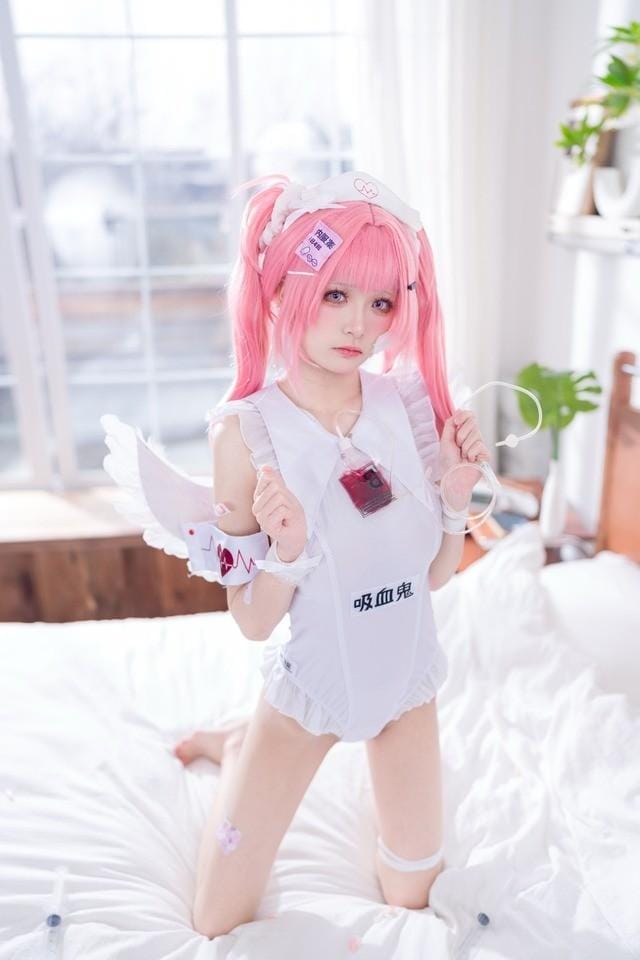 九柒喵 – 小护士 [48P 139.39 MB]