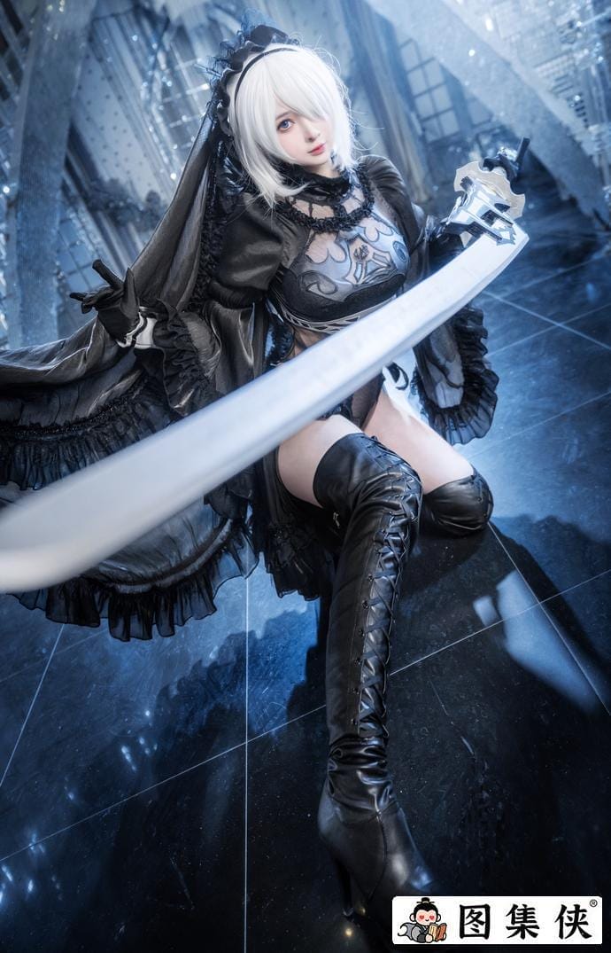 叉子宝宝写真太会撩了!她的背带裤出镜都让网友沦陷! 叉子宝宝写真太会撩了!她的背带裤出镜都让网友沦陷!