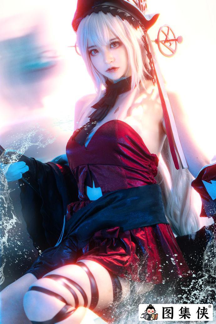 疯猫ss化身猫系精灵全网图！雀斑少女黑白双色假发造型太撩人了~