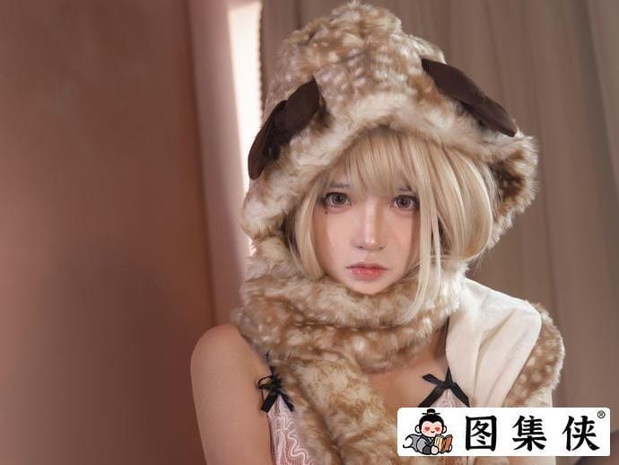 疯猫ss化身猫系精灵全网图！雀斑少女黑白双色假发造型太撩人了~