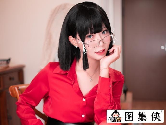 Money冷冷黑旗袍作品中有视频吗?魅力到底藏在哪? Money冷冷黑旗袍作品中有视频吗?魅力到底藏在哪?