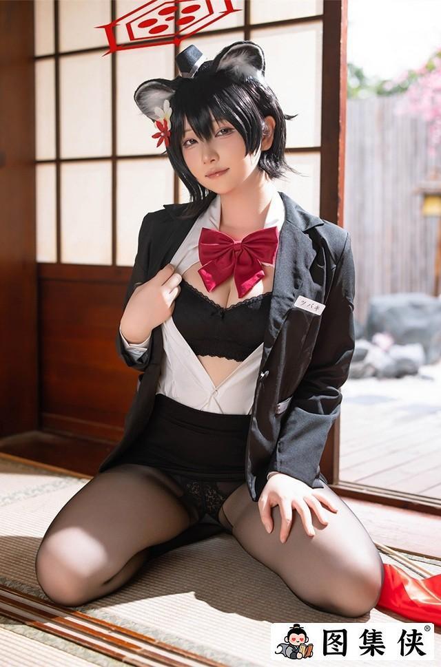 屿鱼 – NO.010 椿 [13P-23MB]
