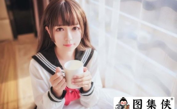 超吸睛!白金saki校园水手服勾引起学生时期的美好时光