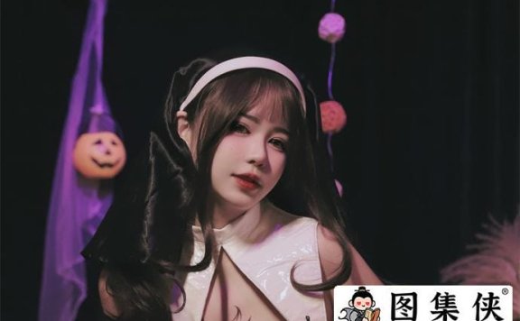 Tina很妖孽呀万圣修女造型太火辣 cos作品全揭秘!