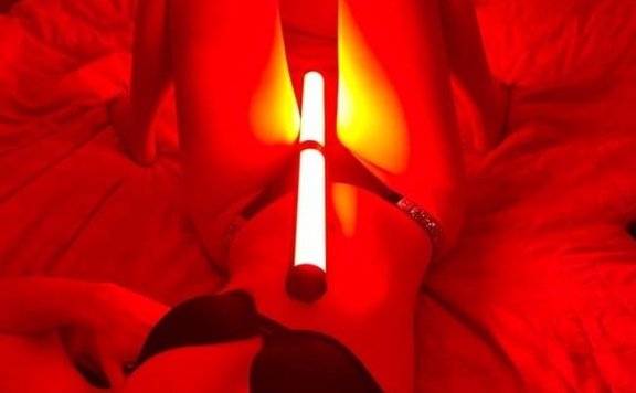 [微密圈]铁锤姐姐 –黑与红[31P7V-264M]