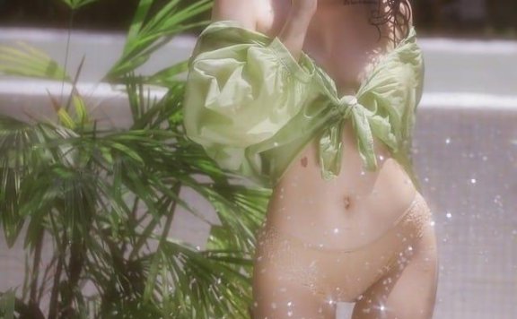 桃良阿宅 – NO.44 绿意[23P-257MB]