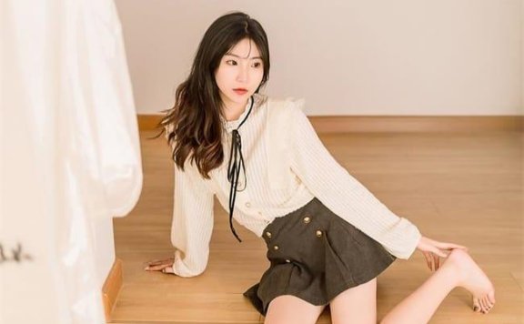 [YALAYI雅拉伊]2022.12.05 NO.990 大幸福 小乔[44+1P／380MB]