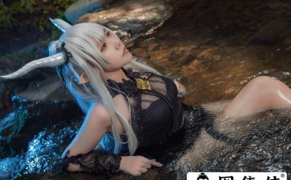 麻花麻花酱w丰润系女神,穿越次元的甜糯美梦