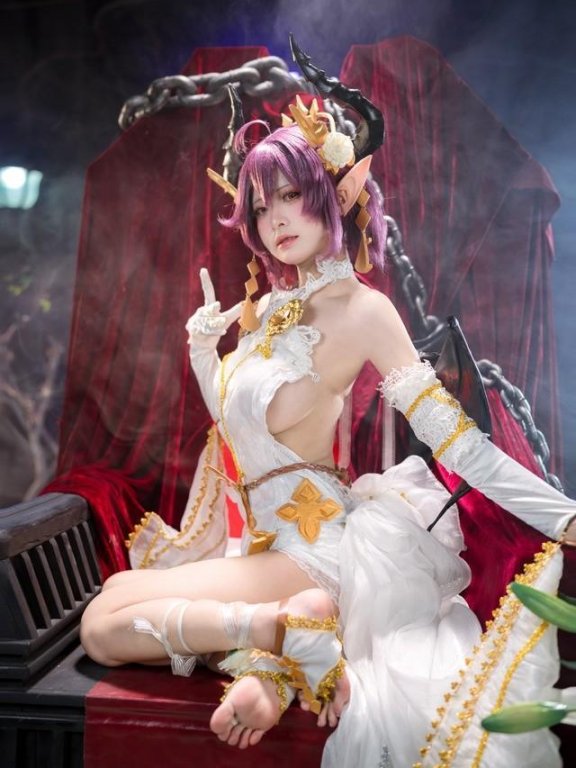 九柒喵 – 龙姬 [32P-229MB]